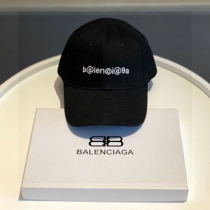 Balenciaga Classic Baseball Cap In Black