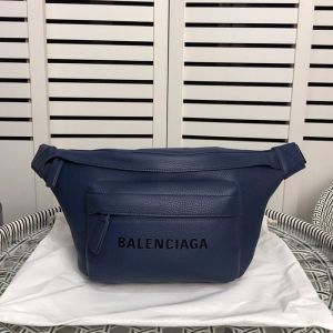 Balenciaga Everyday Beltpack Calfskin In Navy Blue
