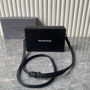 Balenciaga Everyday Box Bag Leather In Black