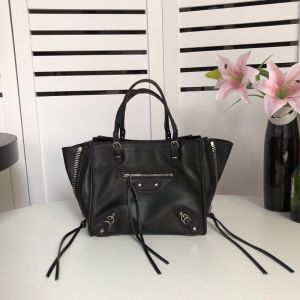 Balenciaga Papier Zip Around Bag Calfskin In Black