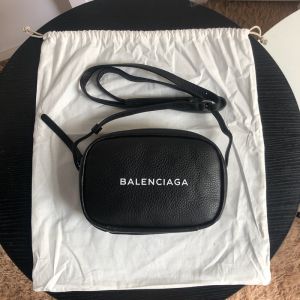 Balenciaga XS Everyday Camera Bag Calfskin In Black