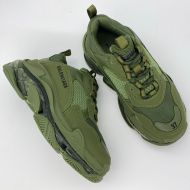 Balenciaga Triple S Sneakers Clear Sole Unisex In Olive